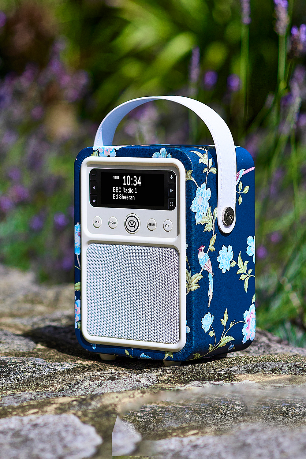 VQ x Laura Ashley Elveden Marine Monty radio met bluetooth